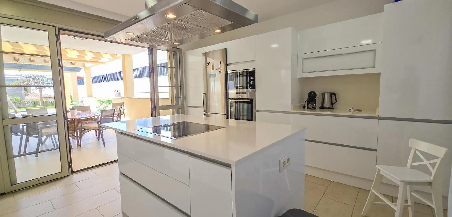 5 Bedrooms Villa Costa Adeje 0*, אדחה