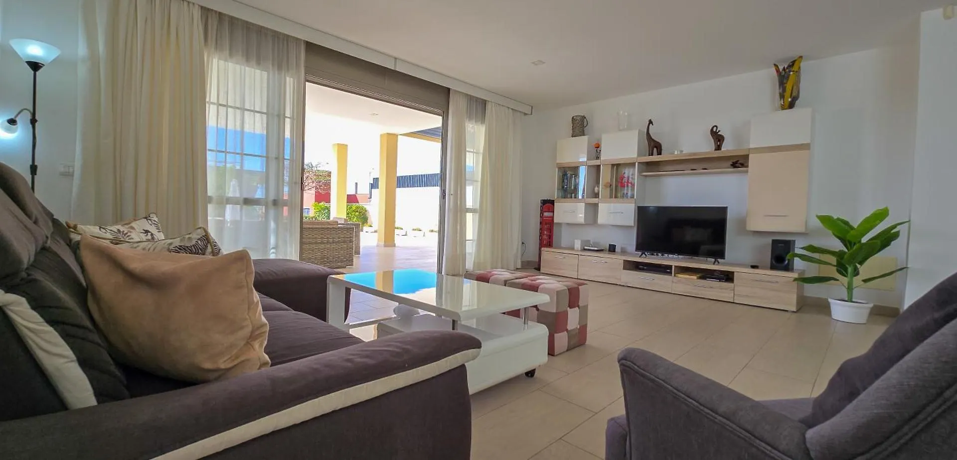 5 Bedrooms Villa Costa Adeje 0*, אדחה ספרד